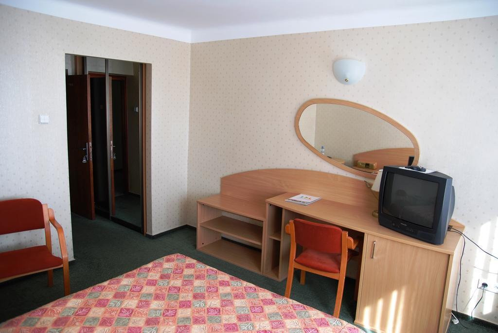 Hotel Swiatowit 우치 외부 사진